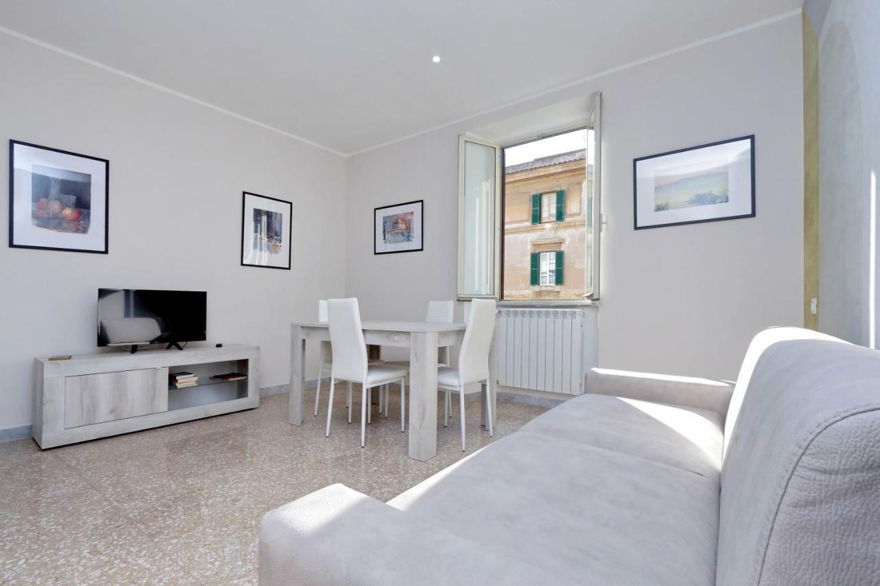 Appartement Watercolours Near St Peter à Rome Extérieur photo